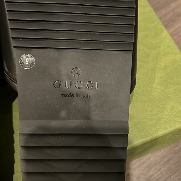 Brand new Gucci slides. - Picture 8 of 9